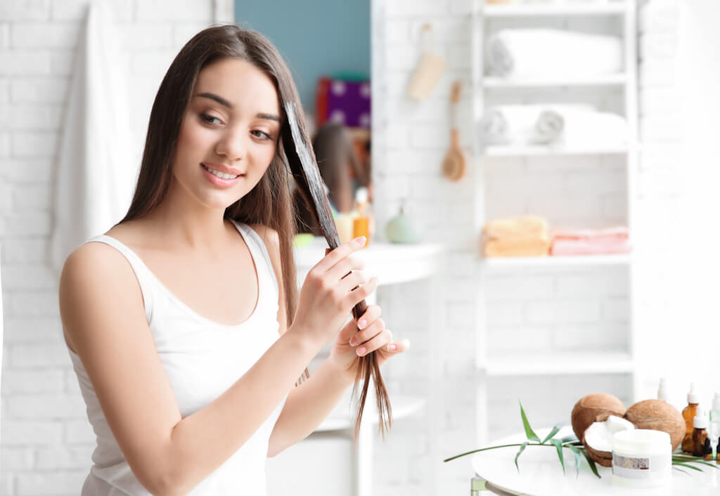 Bạn cần tuân thủ những lưu ý để sử dụng dầu dừa dưỡng tóc đúng cách